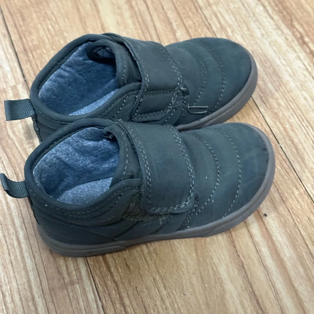Kids Green Quilted Shoes